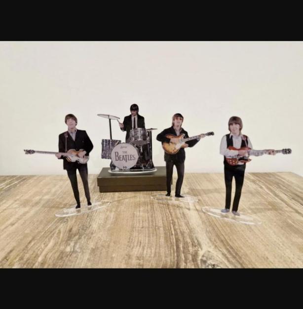The Beatles figures clear plexi Paperback Writer Revolver. NO USA CUSTOMS FEES.