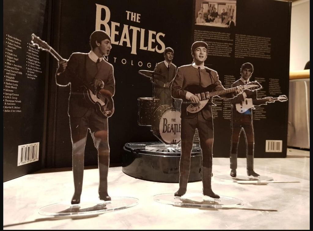 The Beatles figures cristal clear acrylic b&w. NO USA CUSTOMS FEES.