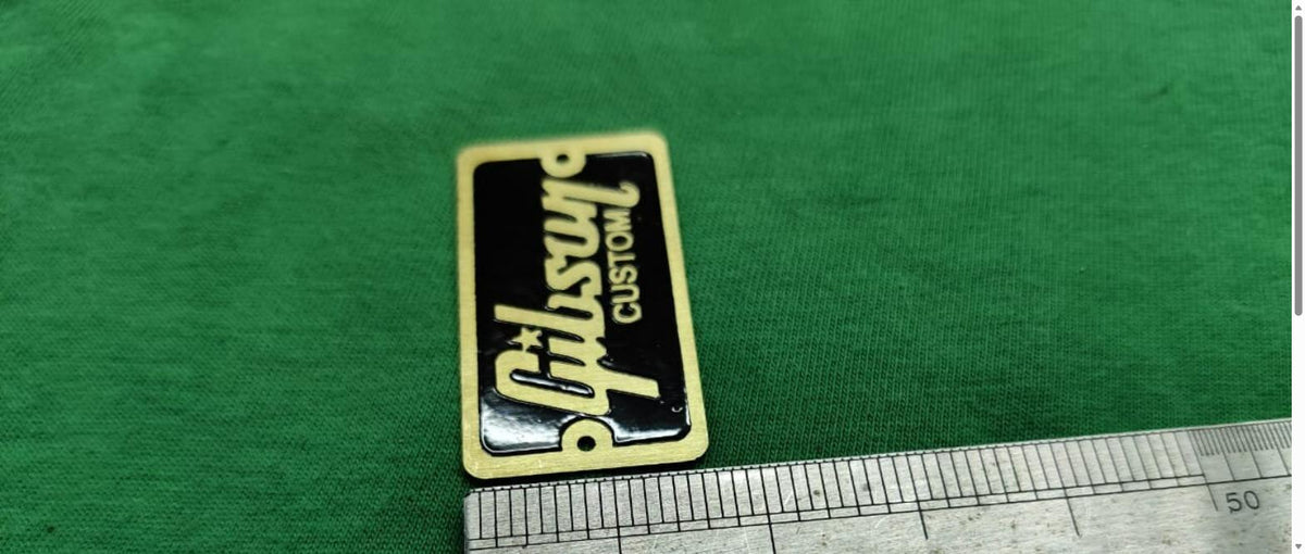 2 pcs Case Plate Logo for Gibson Custom Hardcase Acid Etched Brass and Painted in Dark Brown