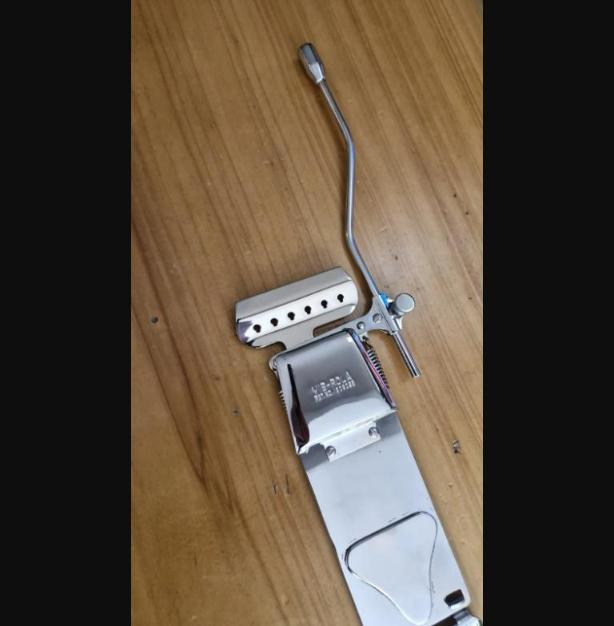 VIB-ROLA Vibrola Kauffman tremolo tailpiece for Gibson Les Paul 1952