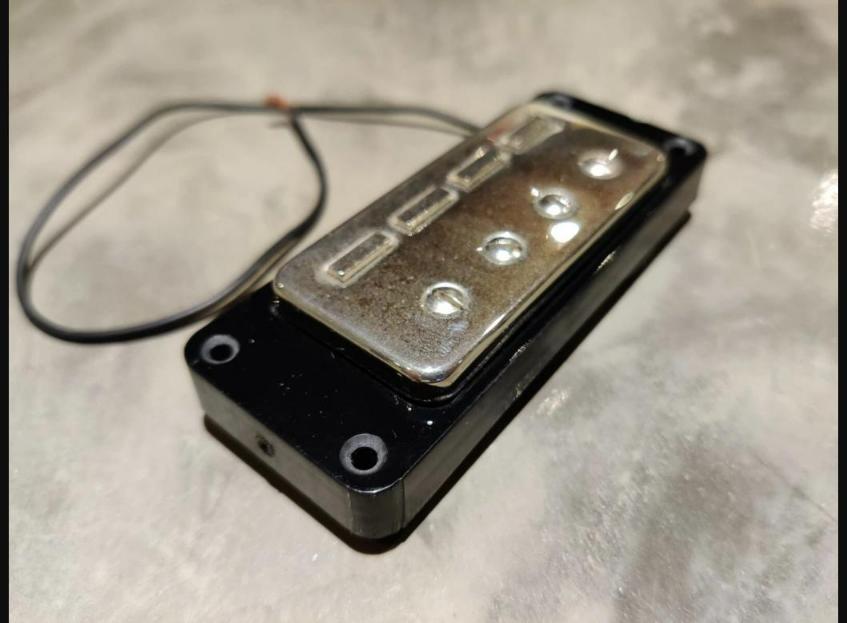 Pickup mounting ring for upgrade Hofner Icon Ignition series with german pickups