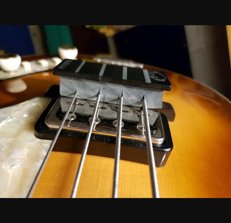 Bass String Mute - MaMute® Muter rubber block with hard plate for Hofner Bass