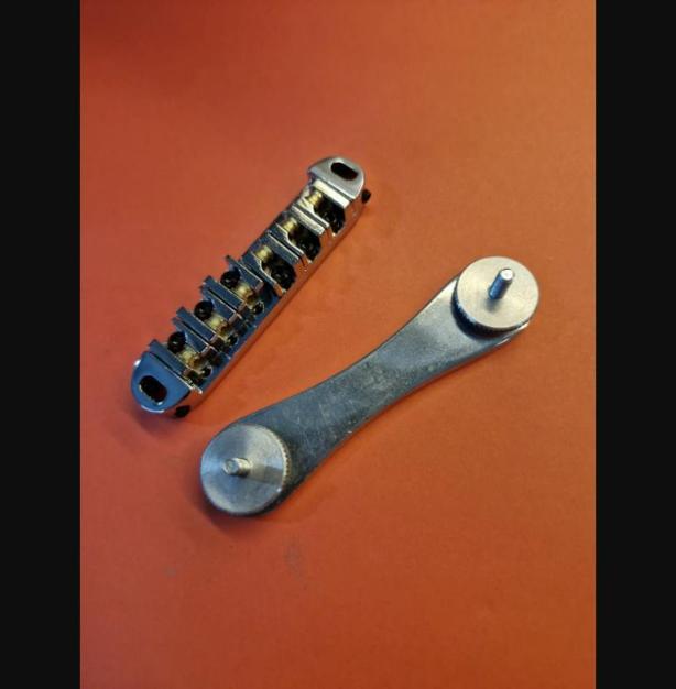 Tune-O-Matic roller saddles bridge on Bowtie base For Solid Body Rickenbacker