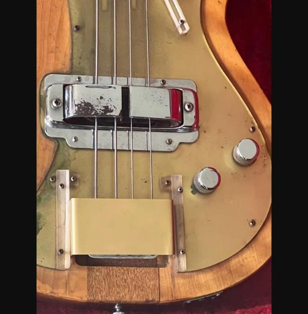 Treble bridge pickup mounting ring for Rickenbacker 4000 bass. No Customs Fees.