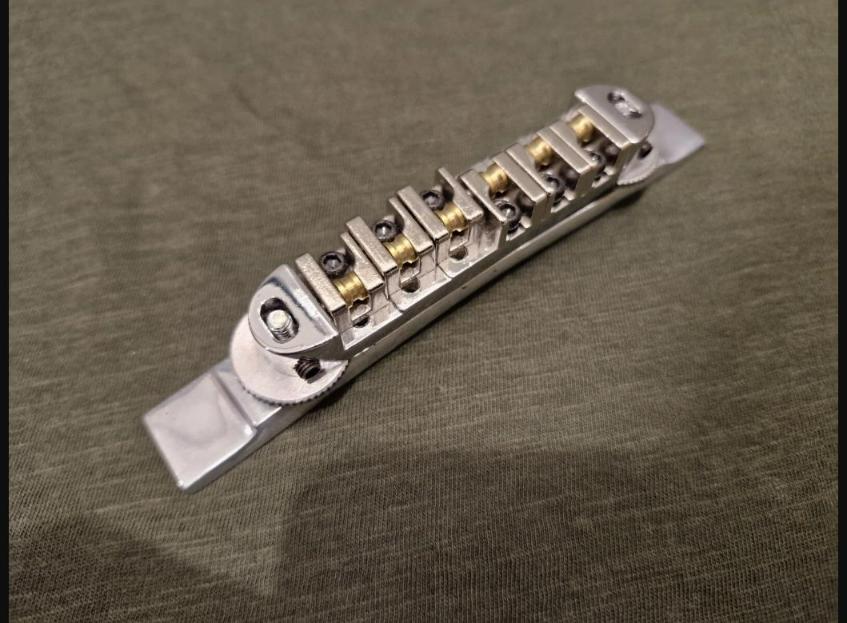 Tune-O-Matic roller saddles bridge on Bigsby baseplate For Archtop Guitar