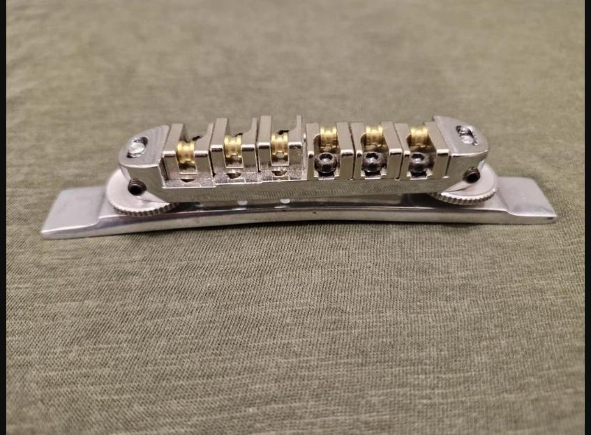 Tune-O-Matic roller saddles bridge on Bigsby baseplate For Archtop Guitar