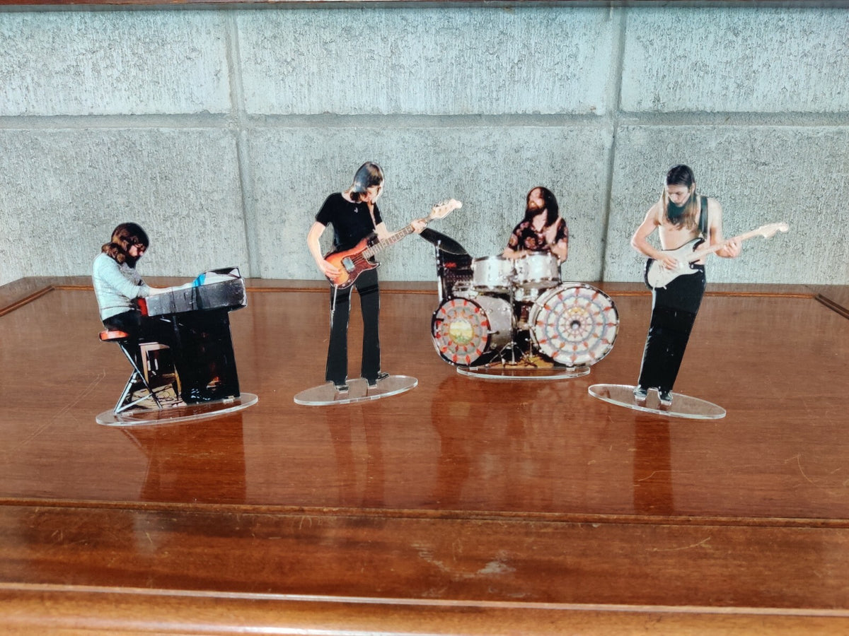 Pink Floyd 1971 figures cristal clear acrylic color. They look incredibly real!
