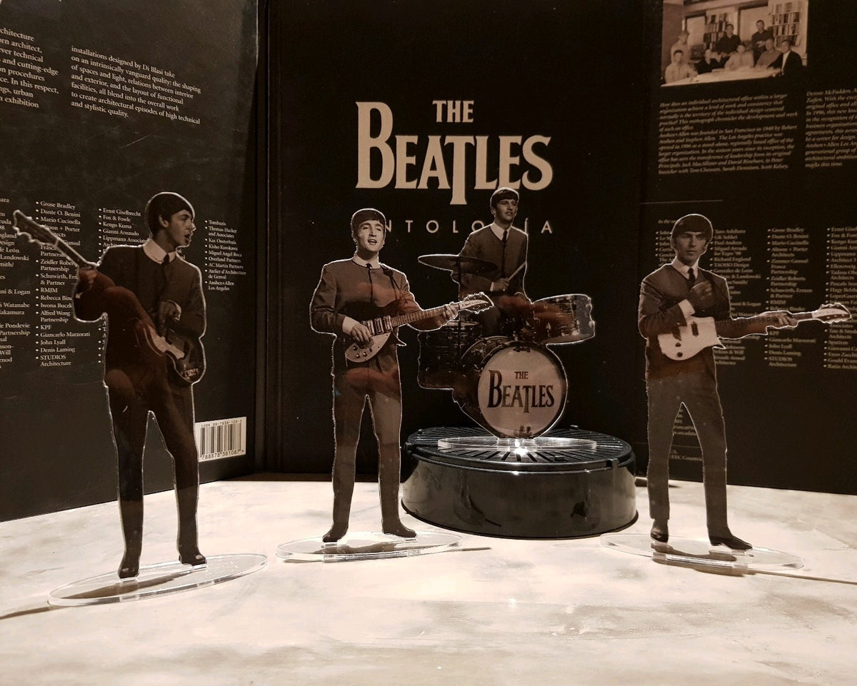 The Beatles figures cristal clear acrylic b&w. NO USA CUSTOMS FEES.