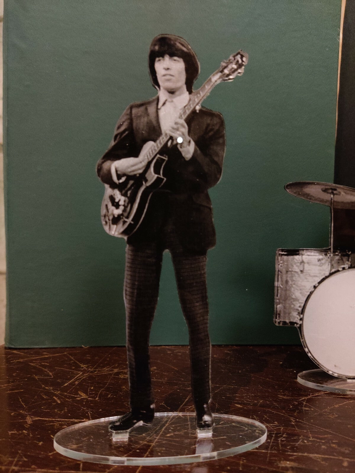 The Rolling Stones standing figures cristal clear acrylic. Look incredibly real!