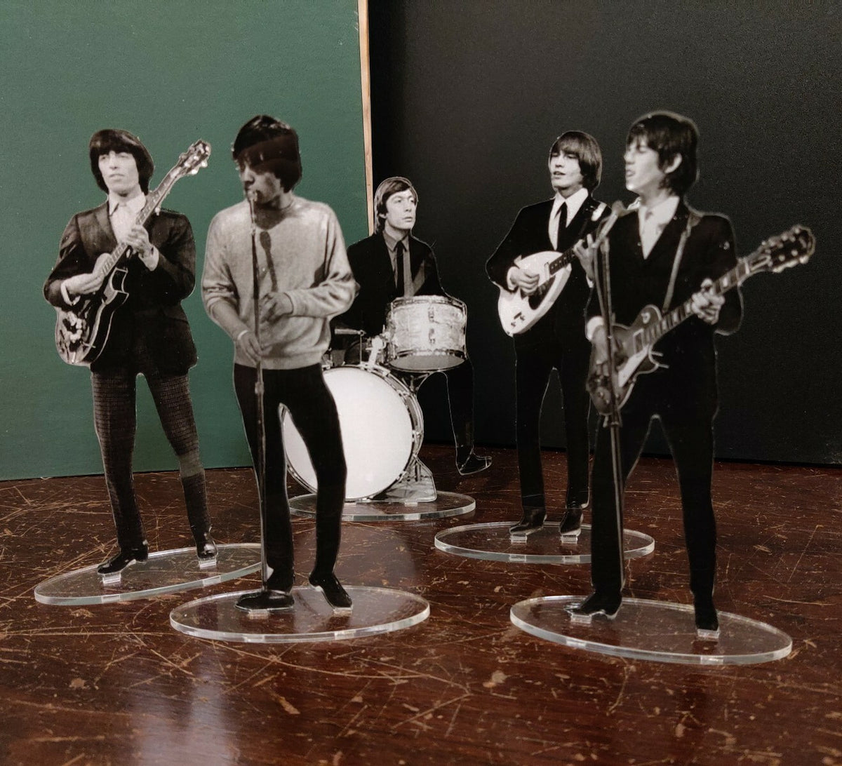The Rolling Stones standing figures cristal clear acrylic. Look incredibly real!