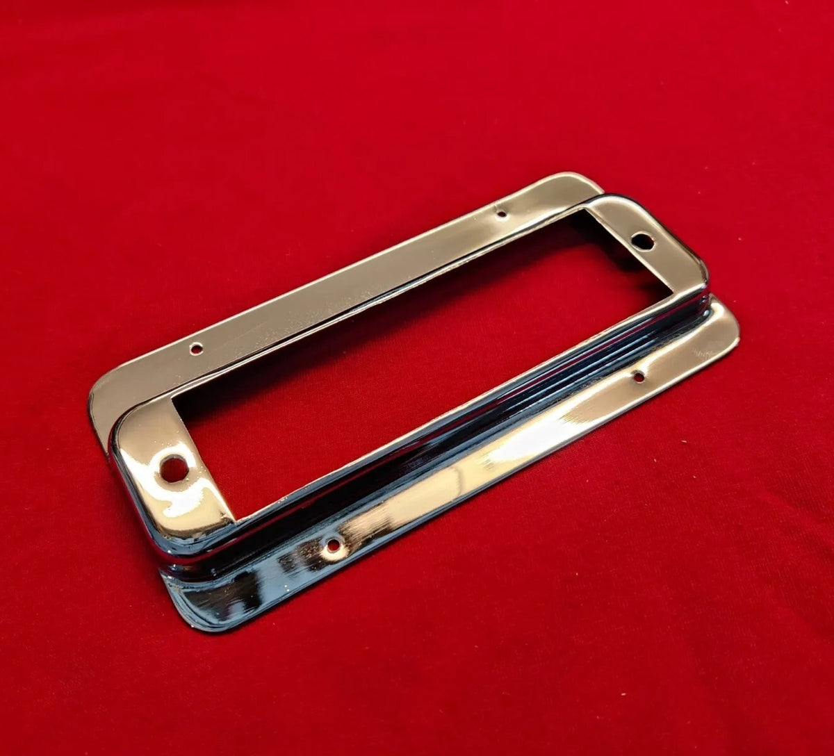 Treble bridge pickup mounting ring for current Rickenbacker 4001 or 4003 bass
