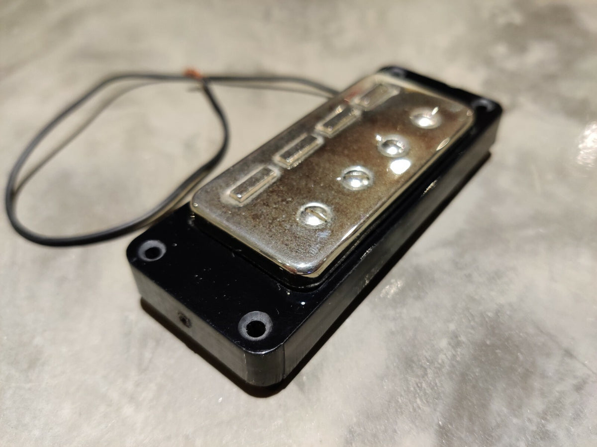 Pickup mounting ring for upgrade Hofner Icon Ignition series with german pickups