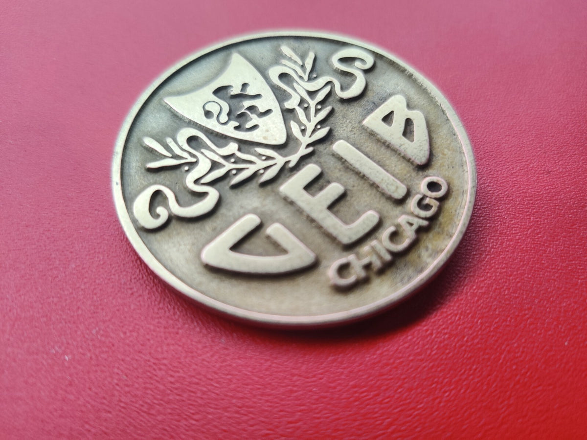 GEIB Chicago plate logo badge for guitar or mandolin case.