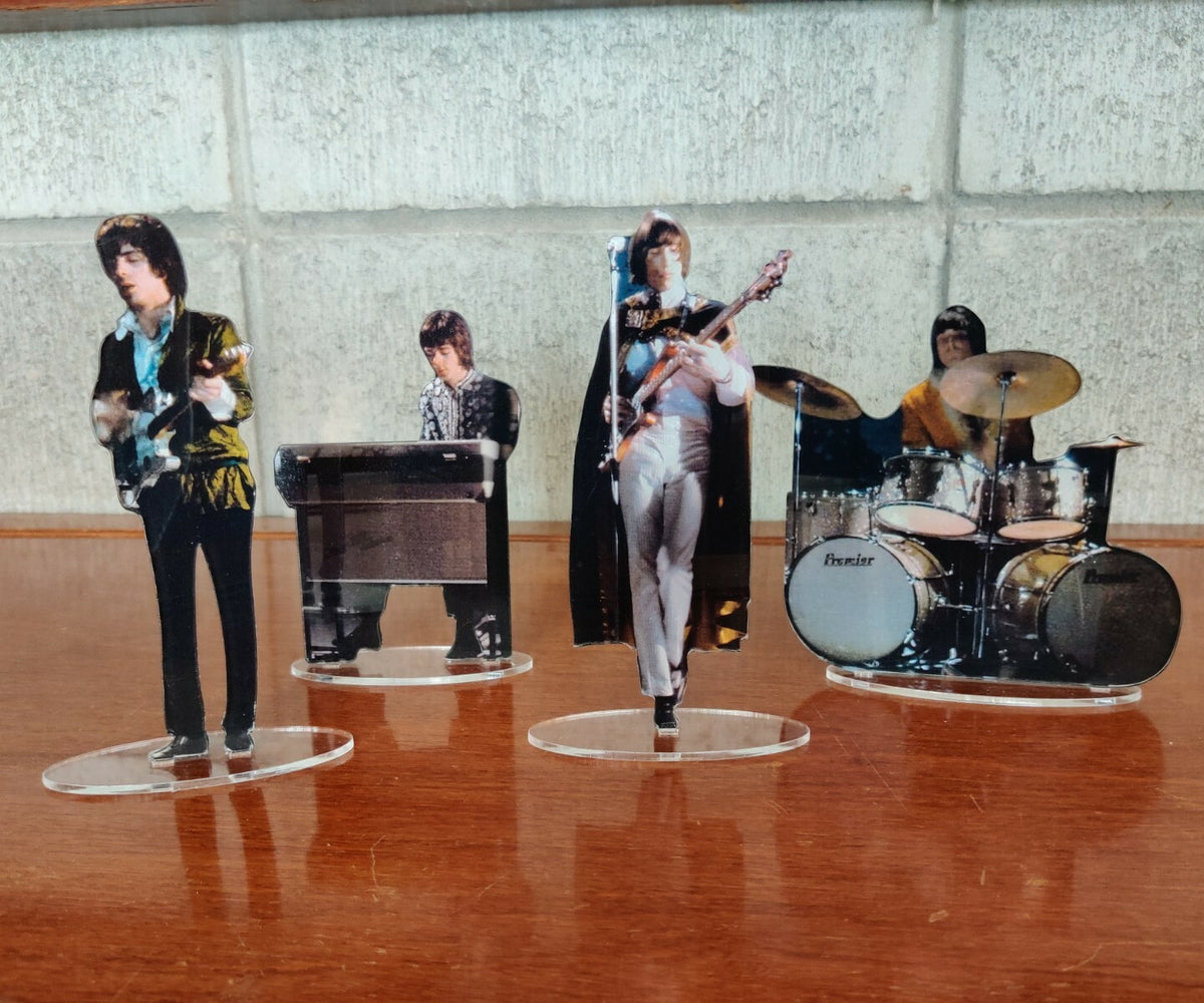 Pink Floyd 1969 figures cristal clear acrylic color. They look incredibly real!
