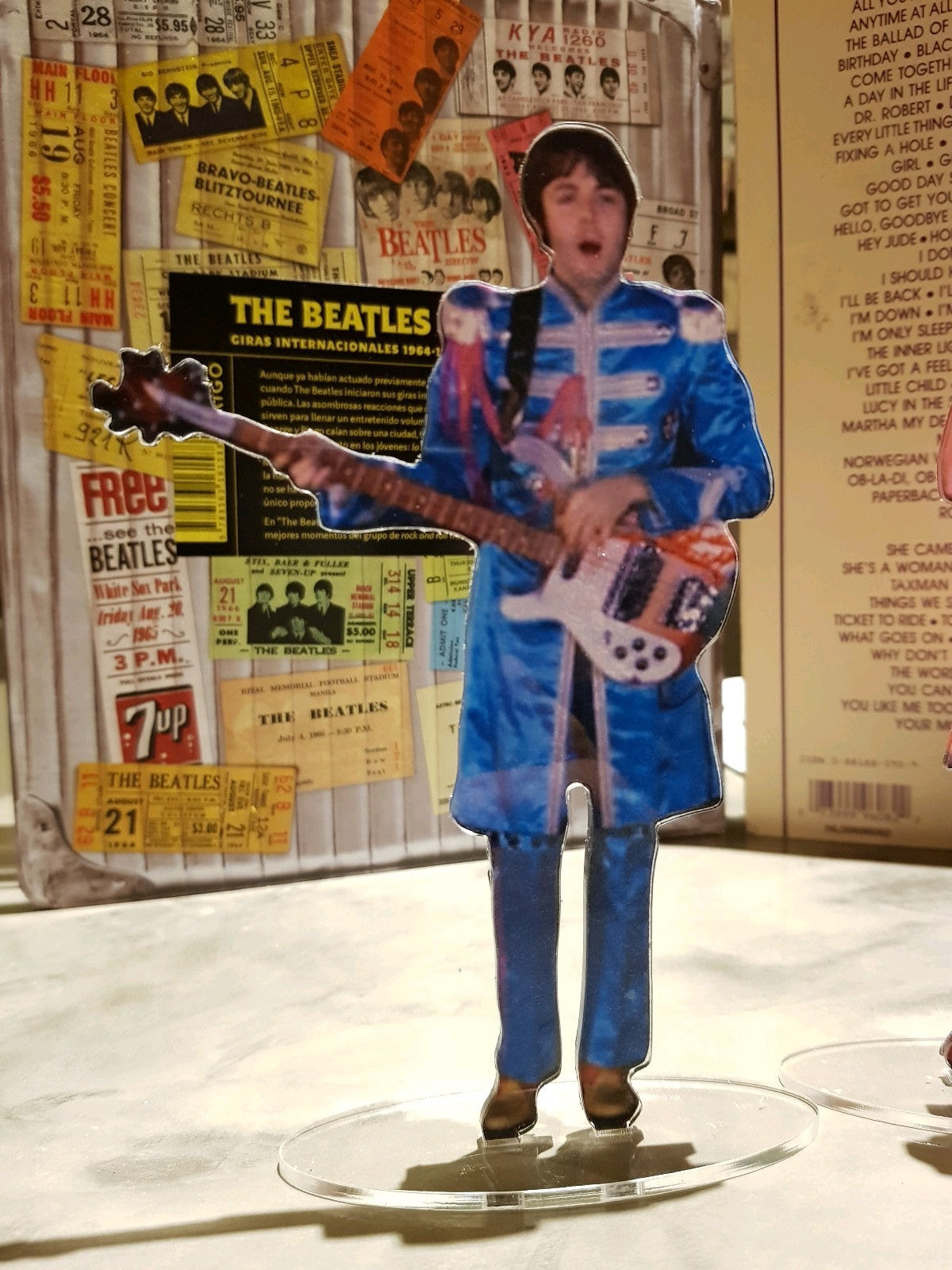 The Beatles Sgt.Peppers figures cristal clear acrylic They look incredibly real!