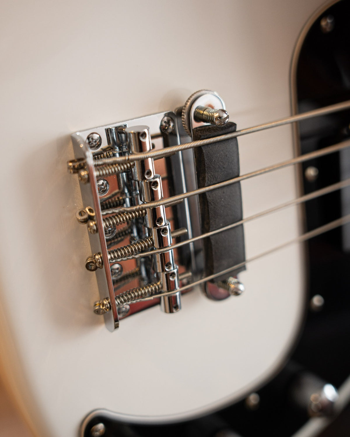 High Quality Mute System For Fender Jazz Bass Or Precision (New Product)