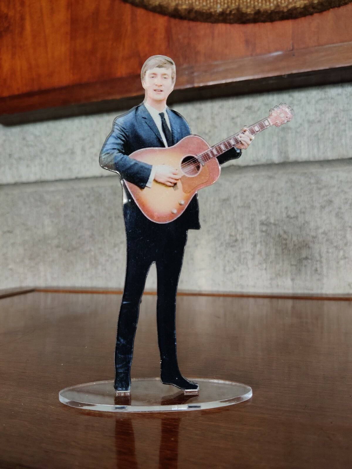 The Beatles First Era figures clear plexi + color picture. NO USA CUSTOMS FEES.