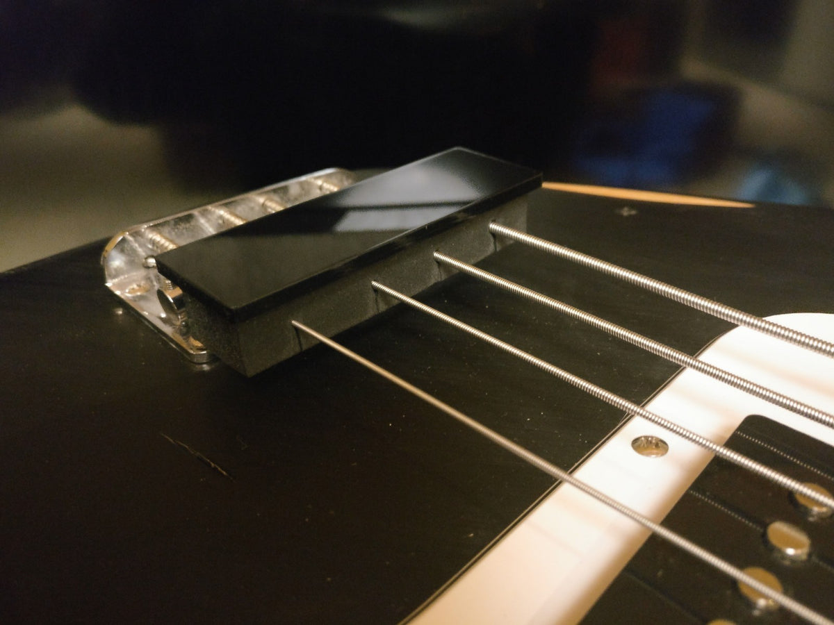String Muter - Mute rubber block with hard plate for Jazz Bass or Precision Bass