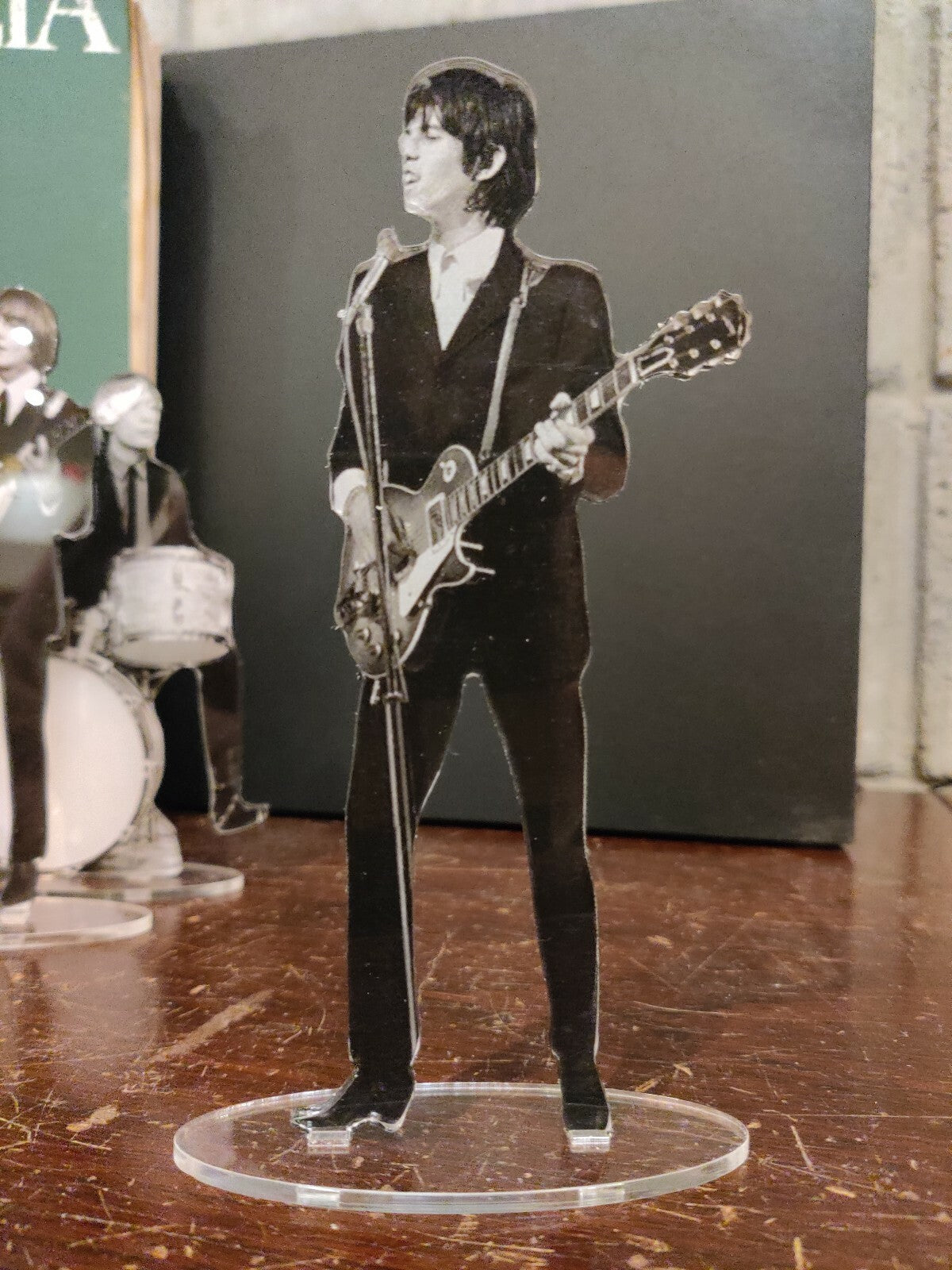 The Rolling Stones standing figures cristal clear acrylic. Look incredibly real!