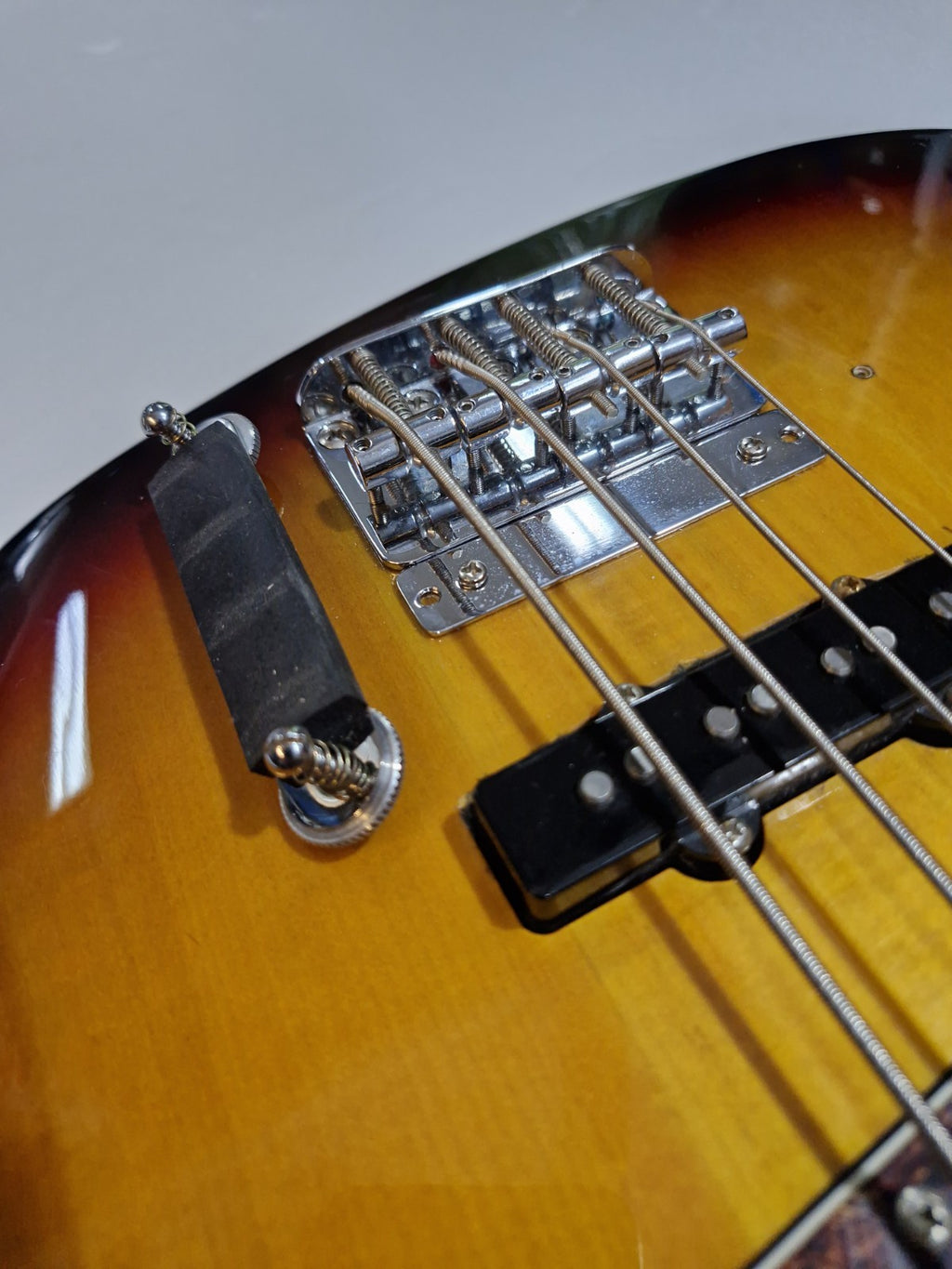 NO MOD High Quality Mute System For Fender Jazz Bass Or Precision (New Product)