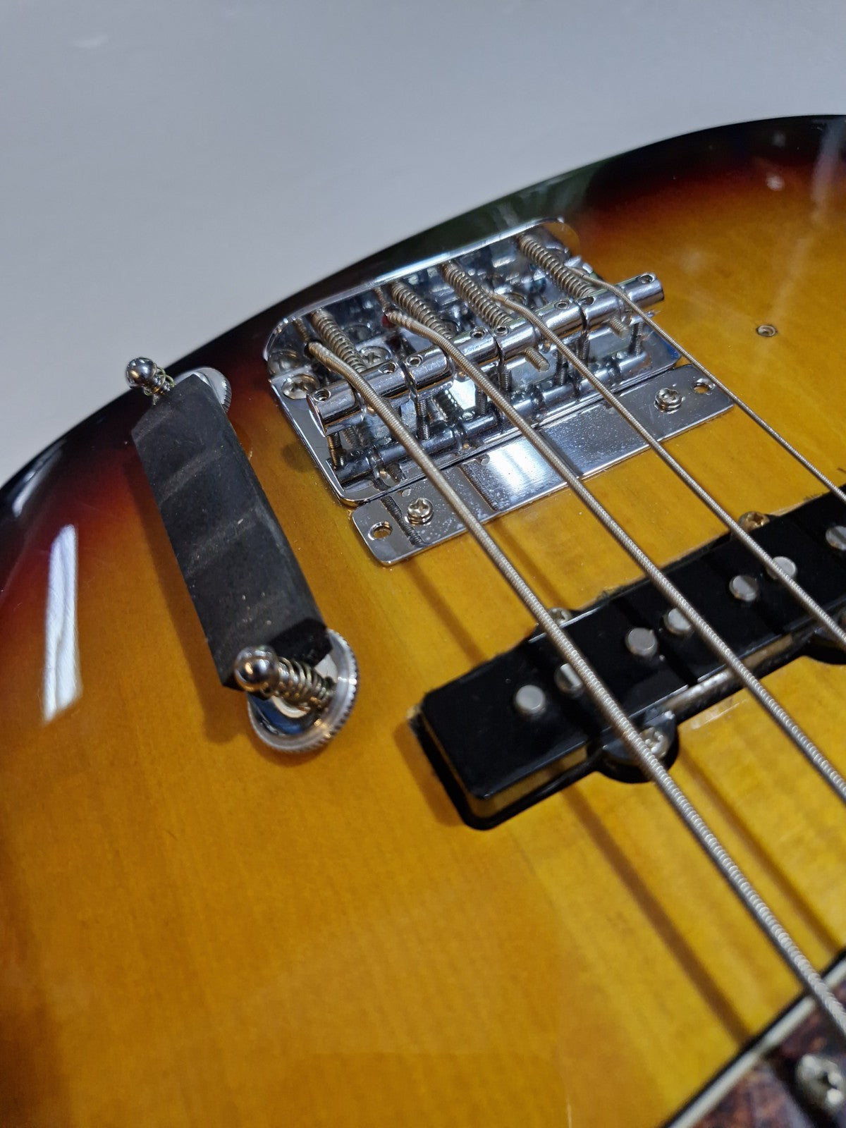NO MOD High Quality Mute System For Fender Jazz Bass Or Precision (New Product)