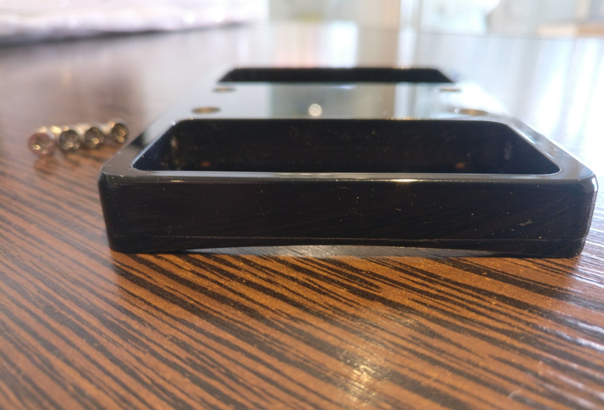 Paul McCartney custom pickups mounting ring for Hofner Cavern Revolution bass.