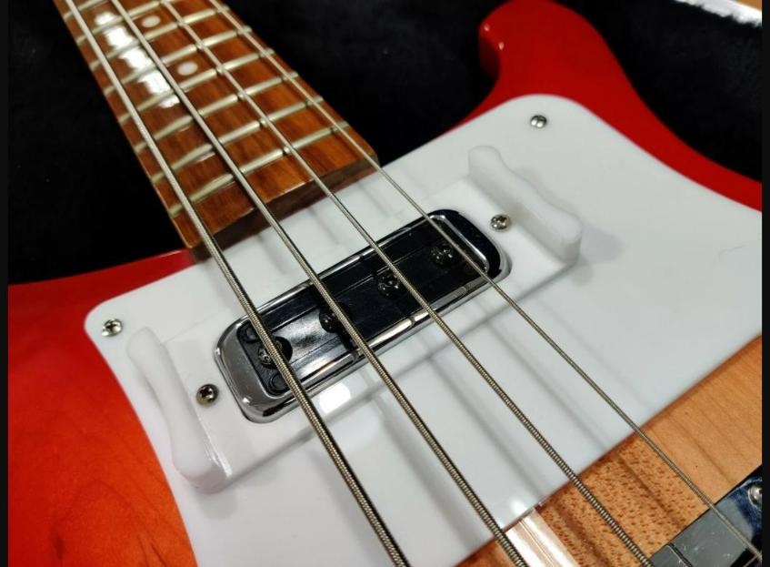 2 position white thumbrest for Rickenbacker 4001, 4003 all bass Models. No mods.